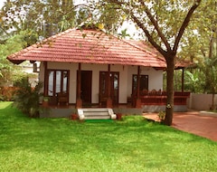 Khách sạn Hotel Saro Lake County (Kumarakom, Ấn Độ)