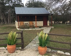Hotel El Amanecer Cabin In The Texas Hill Country (Comfort, Sjedinjene Američke Države)