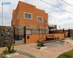 Koko talo/asunto Apartkhozama (Mar Chiquita, Argentiina)