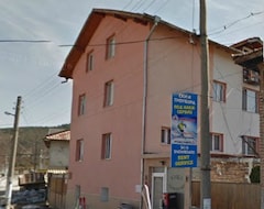 Otel Kashta Pumpalovi (Dobrinishte, Bulgaristan)