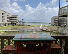 Toàn bộ căn nhà/căn hộ First Floor Condo with Amazing Views! (Pensacola Beach, Hoa Kỳ)