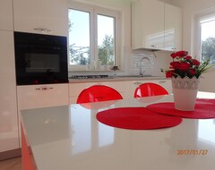 Hele huset/lejligheden Villa Bonadea - Modern Two Bedroom Apartment At Seafront, Perfect Getaway (Dubrovačko primorje, Kroatien)