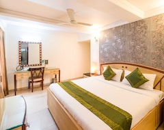 Hotel Treebo Trend Paradise (Ahmedabad, India)