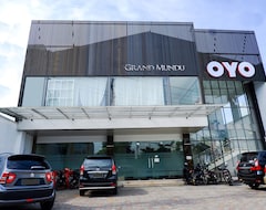 Otel OYO 379 Grand Mundu (Semarang, Endonezya)