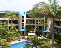 Khách sạn Placid Waters Holiday Apartments (Bribie Island, Úc)