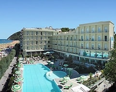 Hotel Miramare (Gabicce Mare, Italien)