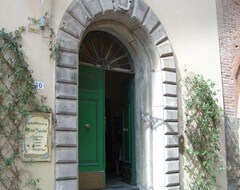 Hotel Petite Maison Sainte Justine (Lucca, Italy)