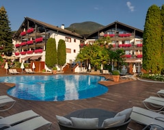 Hotel Tirolensis (Tisens - Prissian, Italy)