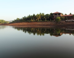 Resort Shantai By the Lake (Guhagar, Hindistan)