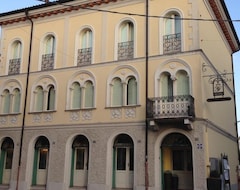 Otel San Genesio (Fabbrico, İtalya)