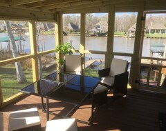 Koko talo/asunto Cozy Camp With Sun Decks! Near New Orleans And Baton Rouge. (French Settlement, Amerikan Yhdysvallat)