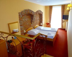 Khách sạn Hotel Bartis (Bartoszyce, Ba Lan)