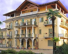 Hotel Azalea (Baveno, Italy)