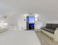 Lejlighedshotel Infinity Suites & Dana Villas (Firostefani, Grækenland)