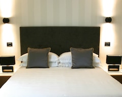 Hotel Select Suites & Spa / Apartments (Riccione, Italija)