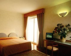 Hotel Baia Flaminia Resort (Pésaro, Italia)