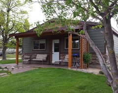 Entire House / Apartment Ahhh, Montana! Peace & Quiet With Fabulous Views! Perfect For Families On-The-Go (Stevensville, USA)