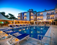 Resort Hanedan Beach Hotel (Foça, Türkiye)