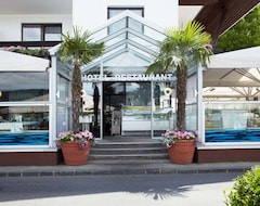 Hotel Veldener Traumschiff (Velden, Austria)