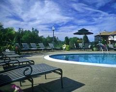 Khách sạn Roosevelt Inn & Suites Saratoga Springs (Ballston Spa, Hoa Kỳ)