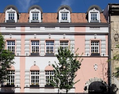 Pavilion Hotel & Social Club (Belgrad, Sırbistan)