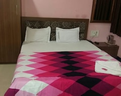 OYO 13392 Hotel Neeraj (Raipur, India)