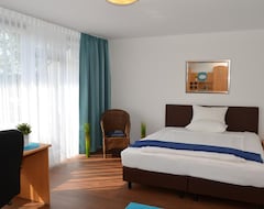 Hotel Neu Heidelberg - Guesthouse & Apartments (Heidelberg, Germany)