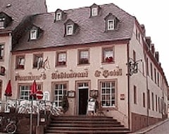 Otel Naumanns (Burgstädt, Almanya)
