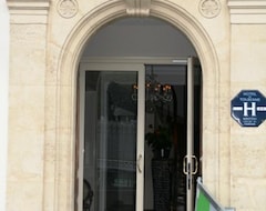 Hotel Beauvoir (Paris, France)