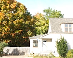 Entire House / Apartment Agape Restoration Cottage - New Listing (Frankfort, USA)