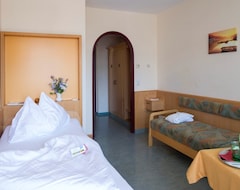 Hotel Kneipp-Kurhaus der Marienschwestern vom Karmel (Aspach, Austrija)