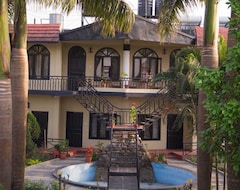 Khách sạn Chitwan Adventure Resort (Chitwan, Nepal)