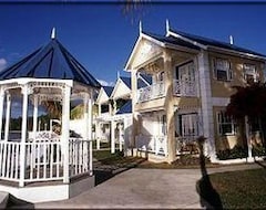 Khách sạn Villa Beach Cottages (Castries, Saint Lucia)