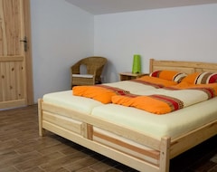 Hotel Guest House Chata Alpina (Bytča, Eslovaquia)