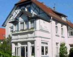Khách sạn Villa Möwenstein (Timmendorfer Strand, Đức)