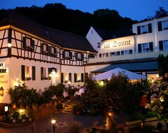 Hotel Romantik Zur Sonne (Badenweiler, Almanya)