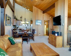 Otel Cozy Townhome Near Skiing W/ Fireplace & Shared Pool/hot Tub Access! (Mammoth Lakes, ABD)