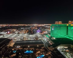 Hotel 1br Corner Penthouse Suite/balcony 31st Floor (Las Vegas, USA)