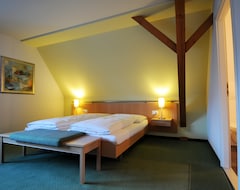 Hotel Landgasthof Kreuz (Kappel, Schweiz)