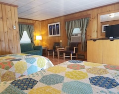 Khách sạn Seven Dwarfs Motel & Cabins (Lake George, Hoa Kỳ)