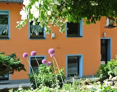 Koko talo/asunto Sijaitsee virtaava vesillä Theel huoneisto rauhallisella paikalla (Tholey, Saksa)