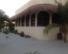 Khách sạn Balamku Inn On The Beach (Majahual, Mexico)