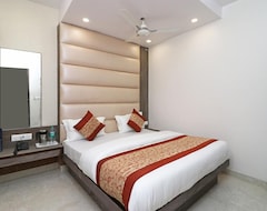 OYO 11593 Hotel Aman Guest House (Delhi, Hindistan)