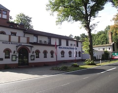 Khách sạn Hotel Waldschlösschen (Mittenwalde, Đức)