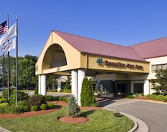Khách sạn DoubleTree Suites by Hilton Cincinnati Blue Ash (Sharonville, Hoa Kỳ)