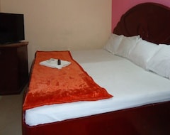 Hotel Prakash Paradise (Tirupati, India)