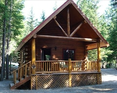 Tüm Ev/Apart Daire Sha Bear Cabin, On The Yaak River~quiet, Romantic Cabin Sleeps Up To 4 (Troy, ABD)