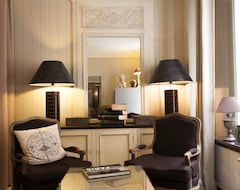 Khách sạn Hotel de l'Avre (Paris, Pháp)