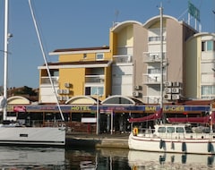 Khách sạn Hotel Port Beach (Gruissan, Pháp)