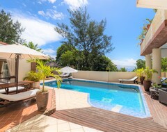 Хотел Carana Hilltop Villa (Glacis, Сейшели)